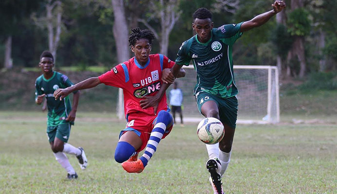 Flow 2017 Youth Pro League action between W Connection (green) and St. Ann’s Rangers at Trinity College ground Moka on Sunday 19 March. (Photo courtesy Facebook posting)