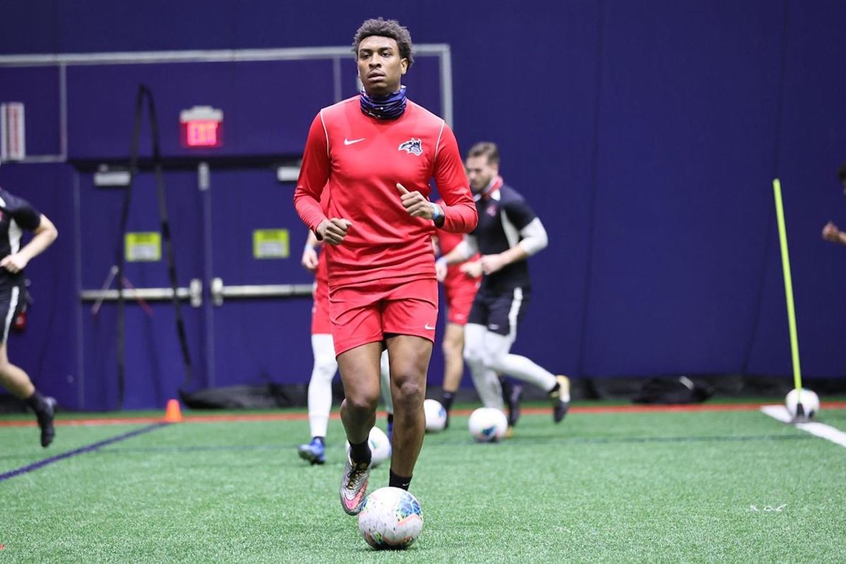 Jerren Nixon practices for the first time with the Stony Brook men's soccer team