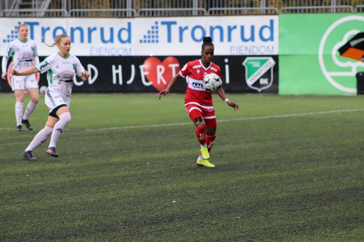 October 6th 2020: Sandviken IL's Kennya Cordner in action during a Women's Norwegian Football Cup match against Hønefoss BK